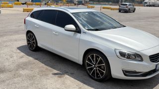Volvo V60 2015 EURO 6 D5 MOMENTUM