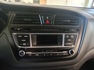 Hyundai i 20 2016 1.1 DIESEL 5D-thumb-14