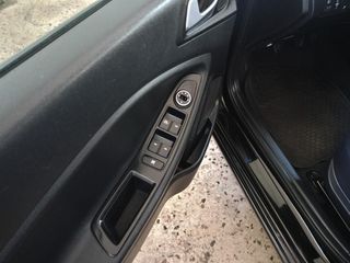 Hyundai i 20 2016 1.1 DIESEL 5D-thumb-17