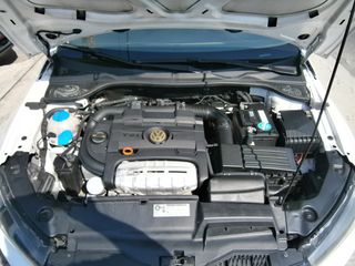 Volkswagen Scirocco 2010 1.4 TSI DSG (7-GEAR)-thumb-26