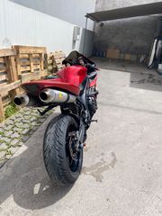 Yamaha YZF-R1 2005-thumb-3