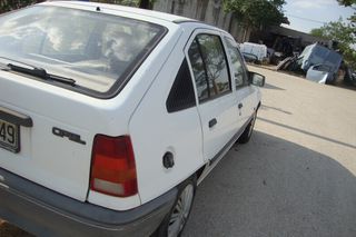 Opel Kadett 1989 KADETT-thumb-3