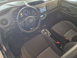 Toyota Yaris 2019 Hybrid-thumb-6