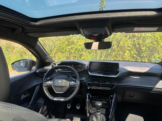 Peugeot 208 2020 GT LINE PANORAMA-thumb-25