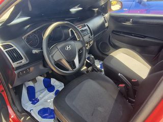 Hyundai i 20 2013-thumb-6