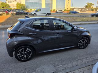 Toyota Yaris 2025 HYBRID 116ps  Δεματινο σαλονι/AUTO/NAVI-CAMERA/Ελληνικο-thumb-7