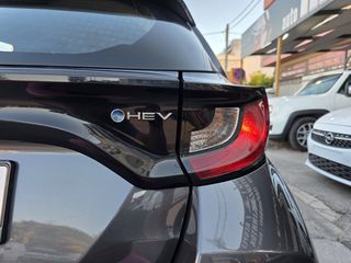 Toyota Yaris 2025 HYBRID 116ps  Δεματινο σαλονι/AUTO/NAVI-CAMERA/Ελληνικο-thumb-42