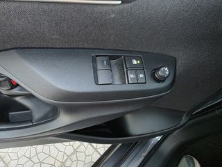 Toyota Yaris 2025 HYBRID 116ps  Δεματινο σαλονι/AUTO/NAVI-CAMERA/Ελληνικο-thumb-54