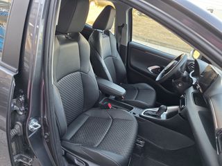 Toyota Yaris 2025 HYBRID 116ps  Δεματινο σαλονι/AUTO/NAVI-CAMERA/Ελληνικο-thumb-16
