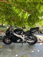 Honda CBR 900RR Fireblade 1999