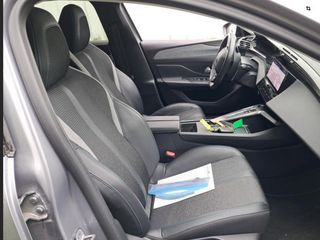 Peugeot 308 2022-thumb-18