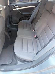 Skoda Octavia 2005-thumb-11
