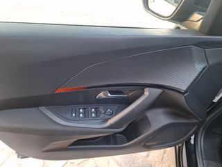 Peugeot 2008 2021-thumb-61