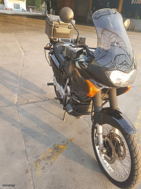Honda Transalp 650 2004 RD11