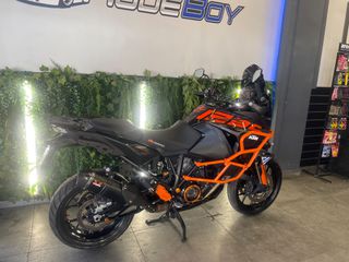 KTM 1290 Super Adventure 2018-thumb-10