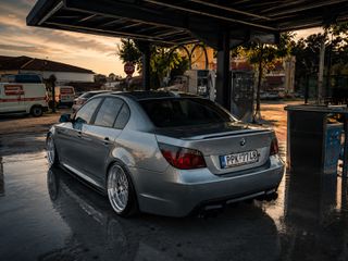 Bmw 520 2005 E60-thumb-2