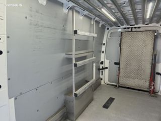 Volkswagen Crafter 2023 L5H3-thumb-9