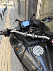 Yamaha Niken 2019-thumb-2