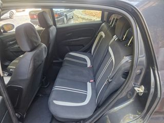 Fiat Punto Evo 2010-thumb-9