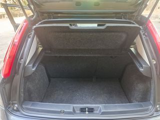 Fiat Punto Evo 2010-thumb-10
