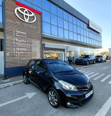 Toyota Yaris 2011 1.3 VVTI 5D AUTOMATIC F1 CVT