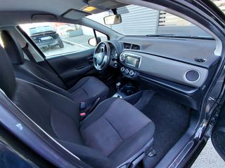Toyota Yaris 2011 1.3 VVTI 5D AUTOMATIC F1 CVT-thumb-23