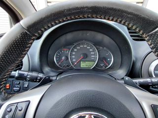 Toyota Yaris 2011 1.3 VVTI 5D AUTOMATIC F1 CVT-thumb-31