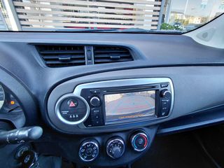 Toyota Yaris 2011 1.3 VVTI 5D AUTOMATIC F1 CVT-thumb-32