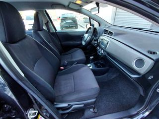 Toyota Yaris 2011 1.3 VVTI 5D AUTOMATIC F1 CVT-thumb-21