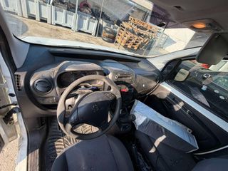 Κλούβα Peugeot 2011 BIPPER-thumb-5