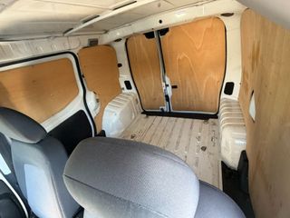Κλούβα Peugeot 2011 BIPPER-thumb-8