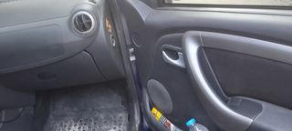 Dacia Duster 2013-thumb-8