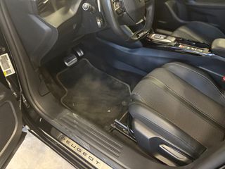 Peugeot 2008 2024 GT-thumb-21
