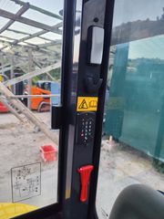 Εκσκαφάκι (διαβολάκι) Komatsu 2021 PC26MR-3-thumb-9