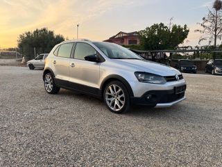 Volkswagen Polo 2015 CROSS 1.4 AUTOMATIC-thumb-1