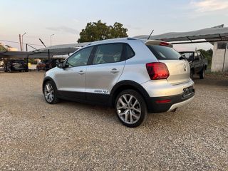 Volkswagen Polo 2015 CROSS 1.4 AUTOMATIC-thumb-2