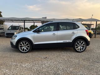 Volkswagen Polo 2015 CROSS 1.4 AUTOMATIC-thumb-4