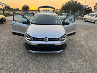 Volkswagen Polo 2015 CROSS 1.4 AUTOMATIC-thumb-8