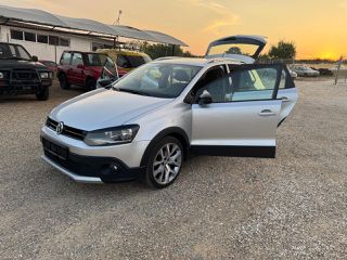 Volkswagen Polo 2015 CROSS 1.4 AUTOMATIC-thumb-9