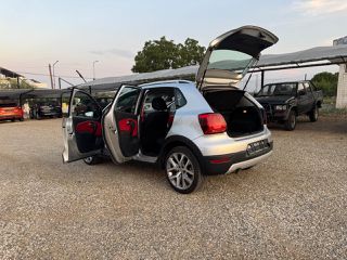 Volkswagen Polo 2015 CROSS 1.4 AUTOMATIC-thumb-13