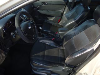 Hyundai i 30 2011 1400CC CLIMA-ΔΕΡΜΑ-ΗΛΙΟΡΟΦΗ- ΕΛΛΗΝΙΚΟ-thumb-9