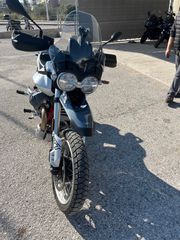 Moto Guzzi V 85 TT 2025-thumb-1