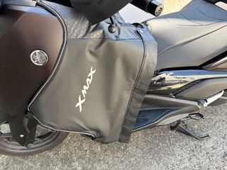 Yamaha XMAX 300 Tech Max 2024-thumb-12