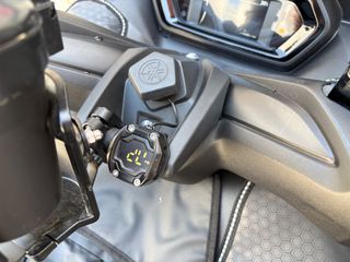 Yamaha XMAX 300 Tech Max 2024-thumb-18