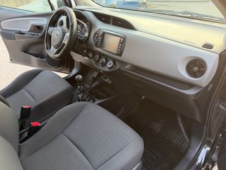 Toyota Yaris 2018 1.5 STYLE SELECTION-thumb-26
