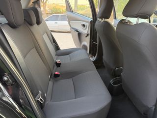 Toyota Yaris 2018 1.5 STYLE SELECTION-thumb-27
