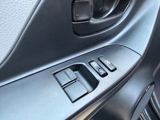 Toyota Yaris 2018 1.5 STYLE SELECTION-thumb-38