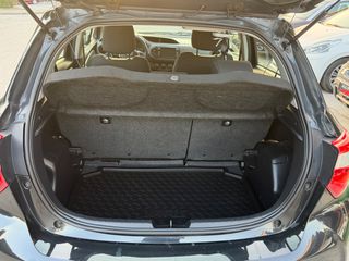 Toyota Yaris 2018 1.5 STYLE SELECTION-thumb-39