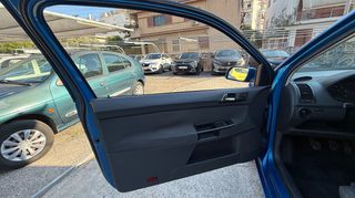 Volkswagen Polo 2002-thumb-4