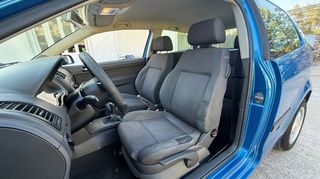 Volkswagen Polo 2002-thumb-5